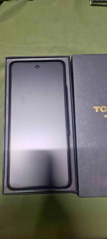 Cell Phone - TCL 60 XE Nxtpaper 5G