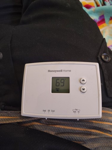 Honeywell Home Heating and Cooling Push Buttons Thermostat
