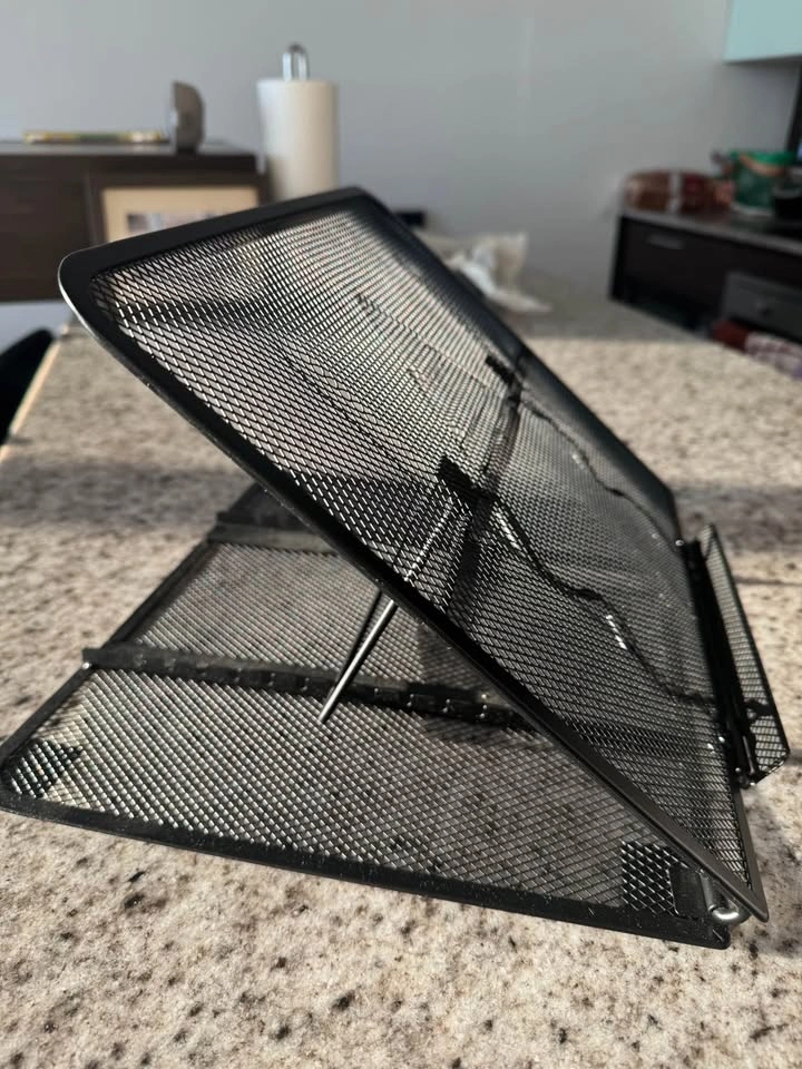 Laptop stand - photo 3