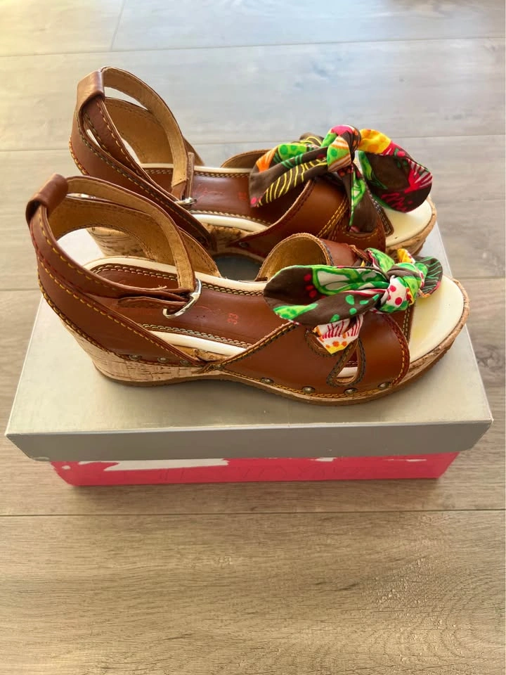 Miss Sixty Leather Wedge Sandals Size 33 - photo 2