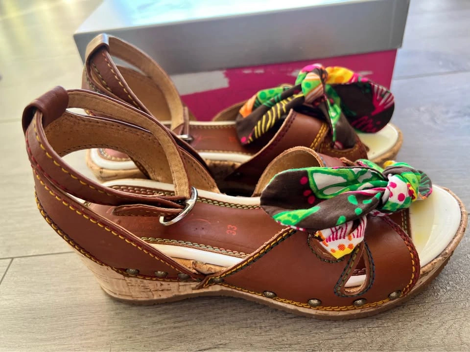Miss Sixty Leather Wedge Sandals Size 33 - photo 3