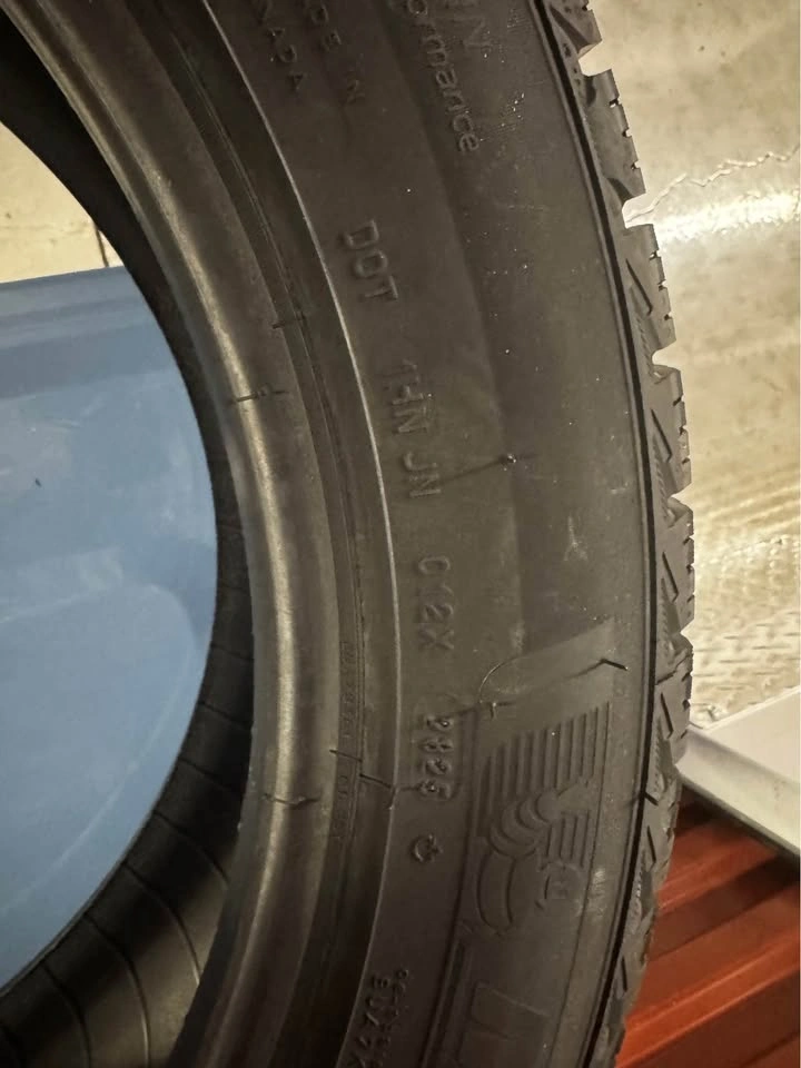 Michelin X-Ice Snow Tires 225/55 R19 - photo 5