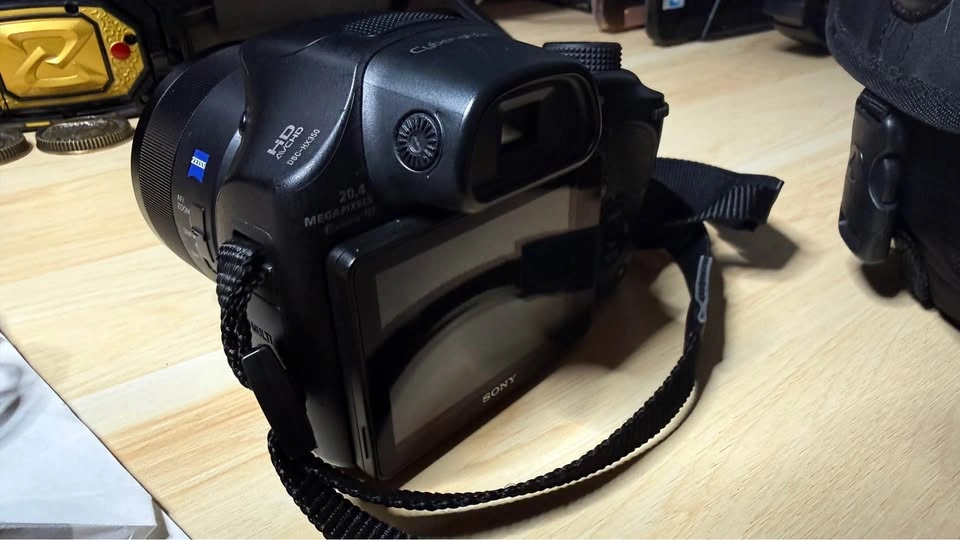 Sony Cyber-shot DSC-HX350 Digital Camera - photo 3