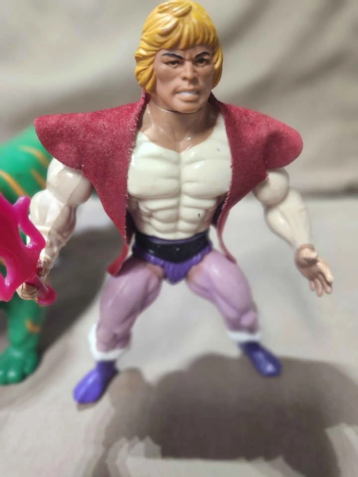 Vintage 1980s Masters of the Universe - Prince Adam & Battle Cat - photo 4