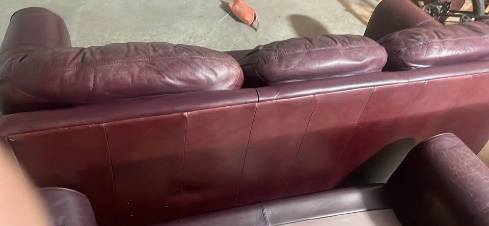 Laz-Boy Leather Sofa - photo 4