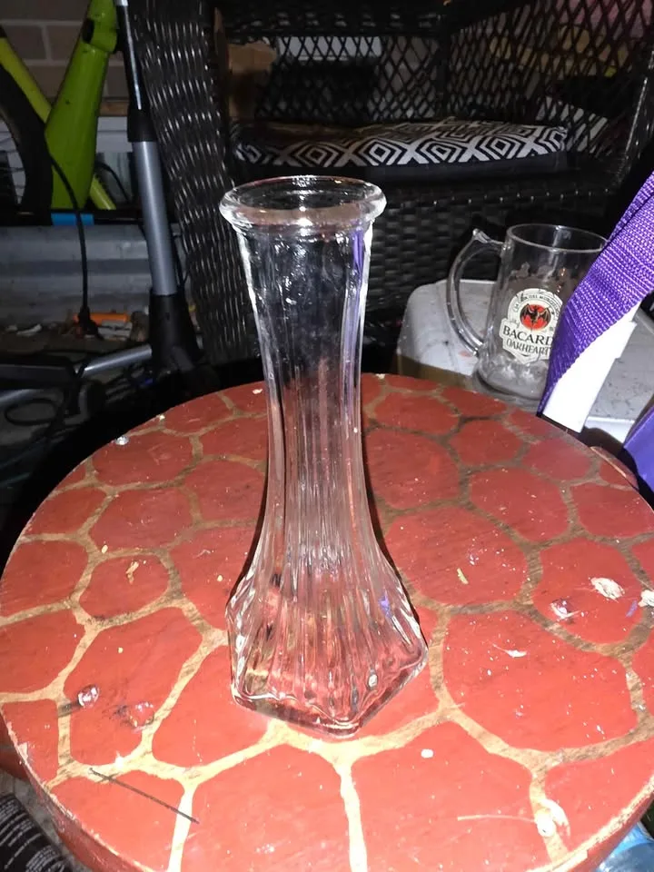 E. O. Brody company Cleveland Ohio clear glass flower vase image indicator(3)