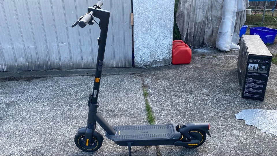 NineBot Electric Scooter - photo 3