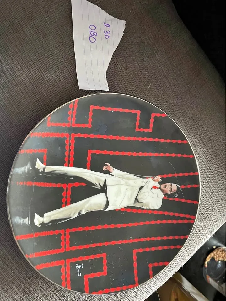 Elvis Plate- If I can dream thumbnail