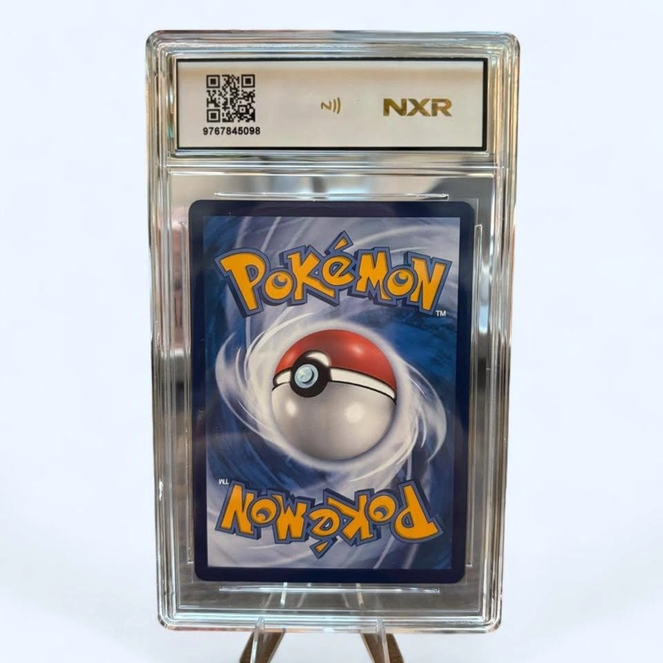 Zacian V Pokémon card (103/136) graded 🗡️ - photo 2