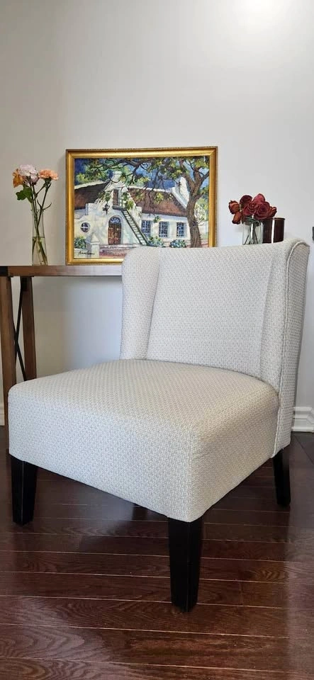 Cream/Beige Accent Chair