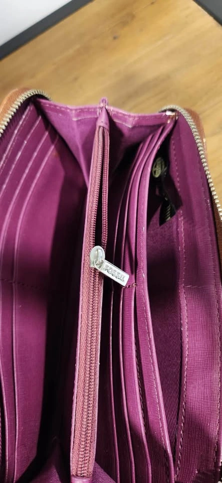 Fossil Leather Zip Wallet/Wristlet – $15 - photo 3