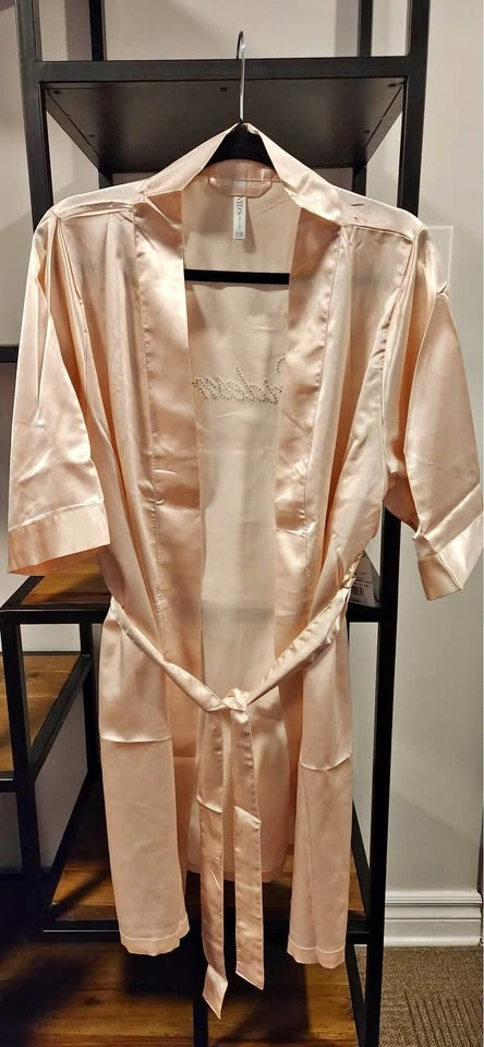David’s Bridal Satin Robe - Brand New