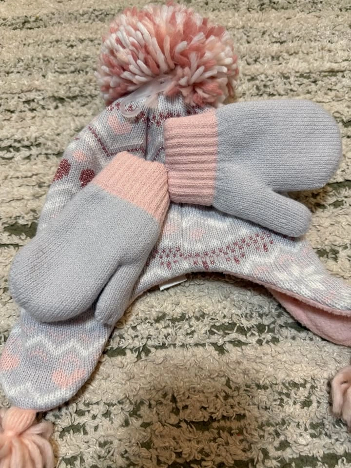 Baby Beanies | Hat with gloves $5 For All - photo 2