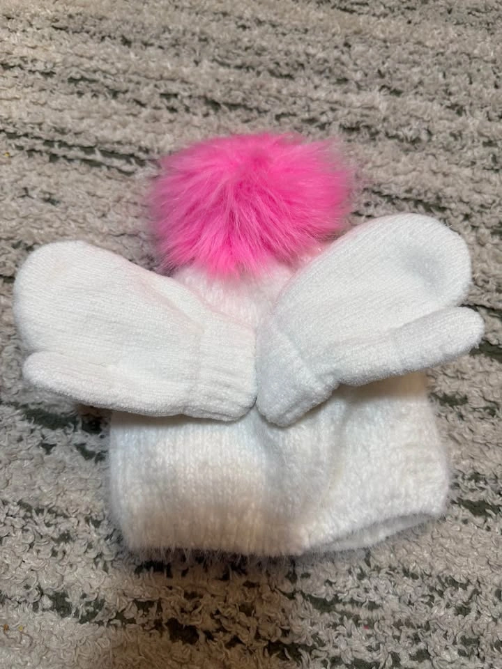 Baby Beanies | Hat with gloves $5 For All - photo 3