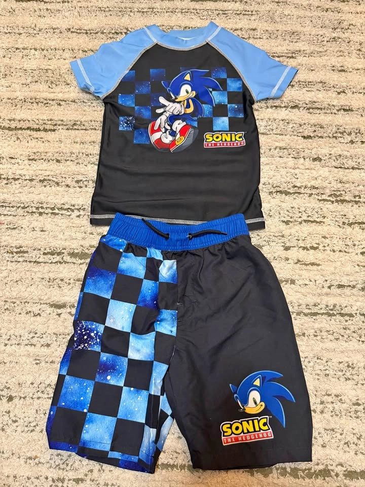 Boys Sonic Rashguard - Medium - 7-8 years old