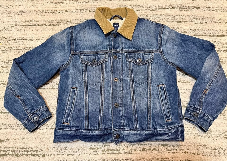 Gap kids Sherpa Lined Jacket - Large size 8-9