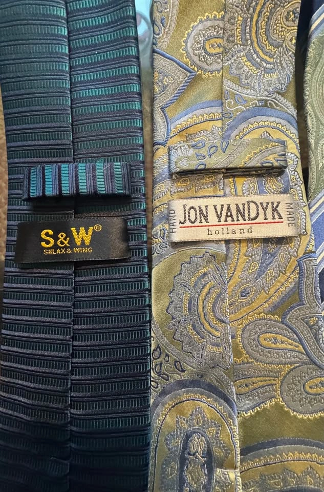 Lot of 4 Premium Men's 100% Silk Neckties – Handmade - photo 5