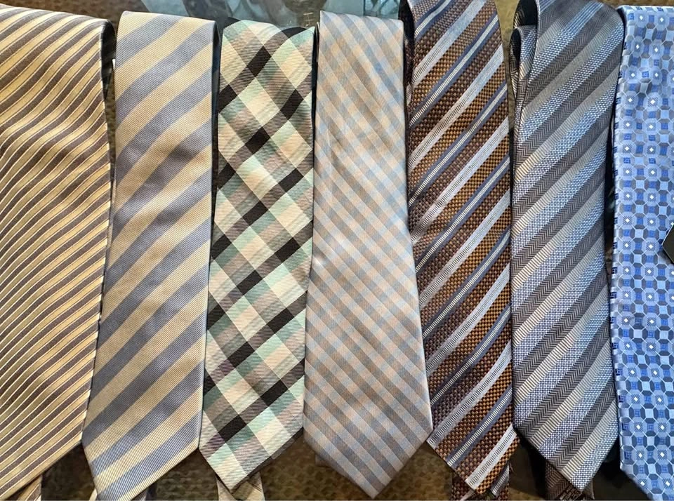 Men’s Business Casual Dress Ties – Striped, Checkered & Geometri
