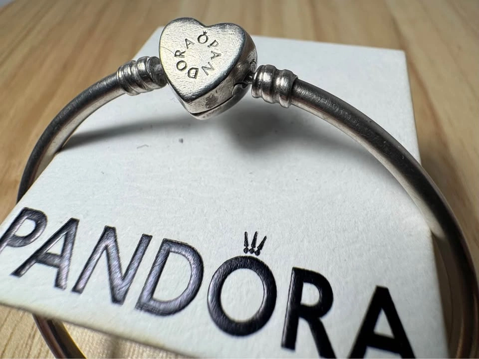 Pandora Moments Sterling Silver Wishful Heart Bangle - photo 2