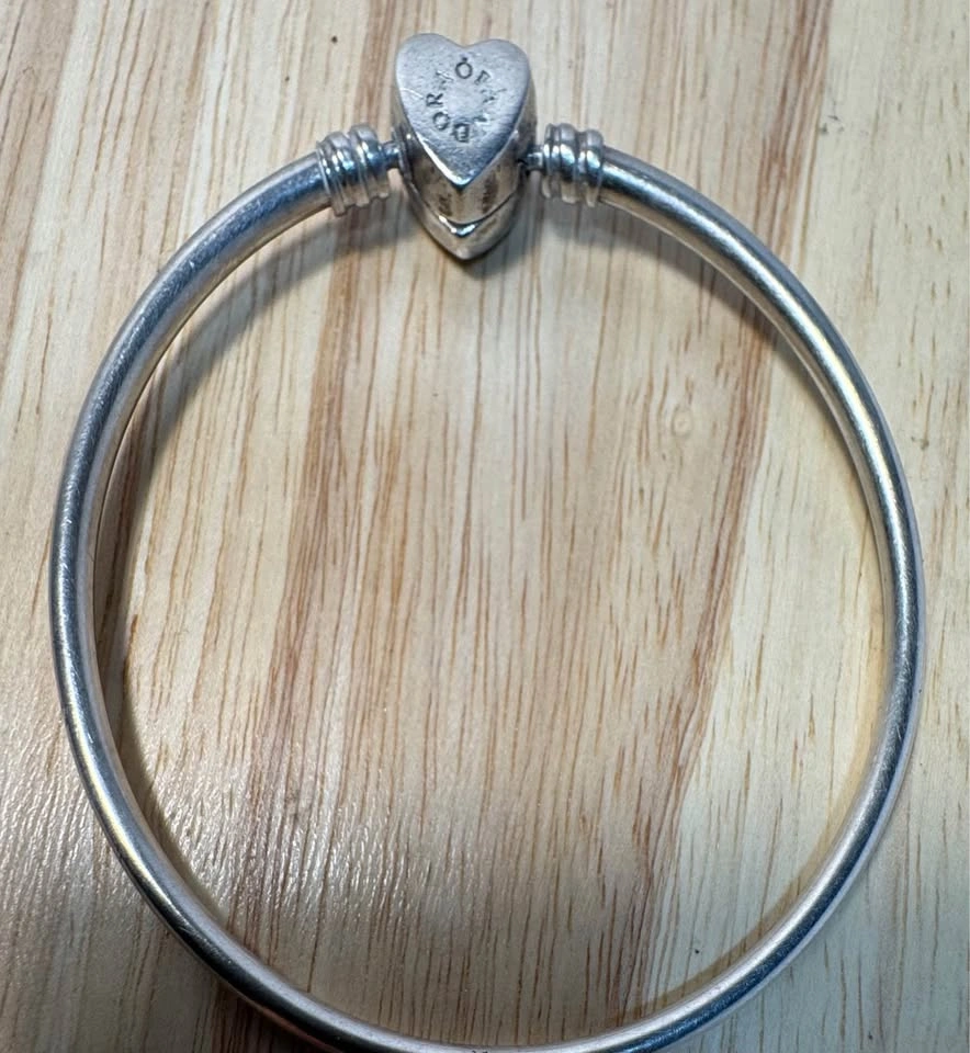 Pandora Moments Sterling Silver Wishful Heart Bangle - photo 3