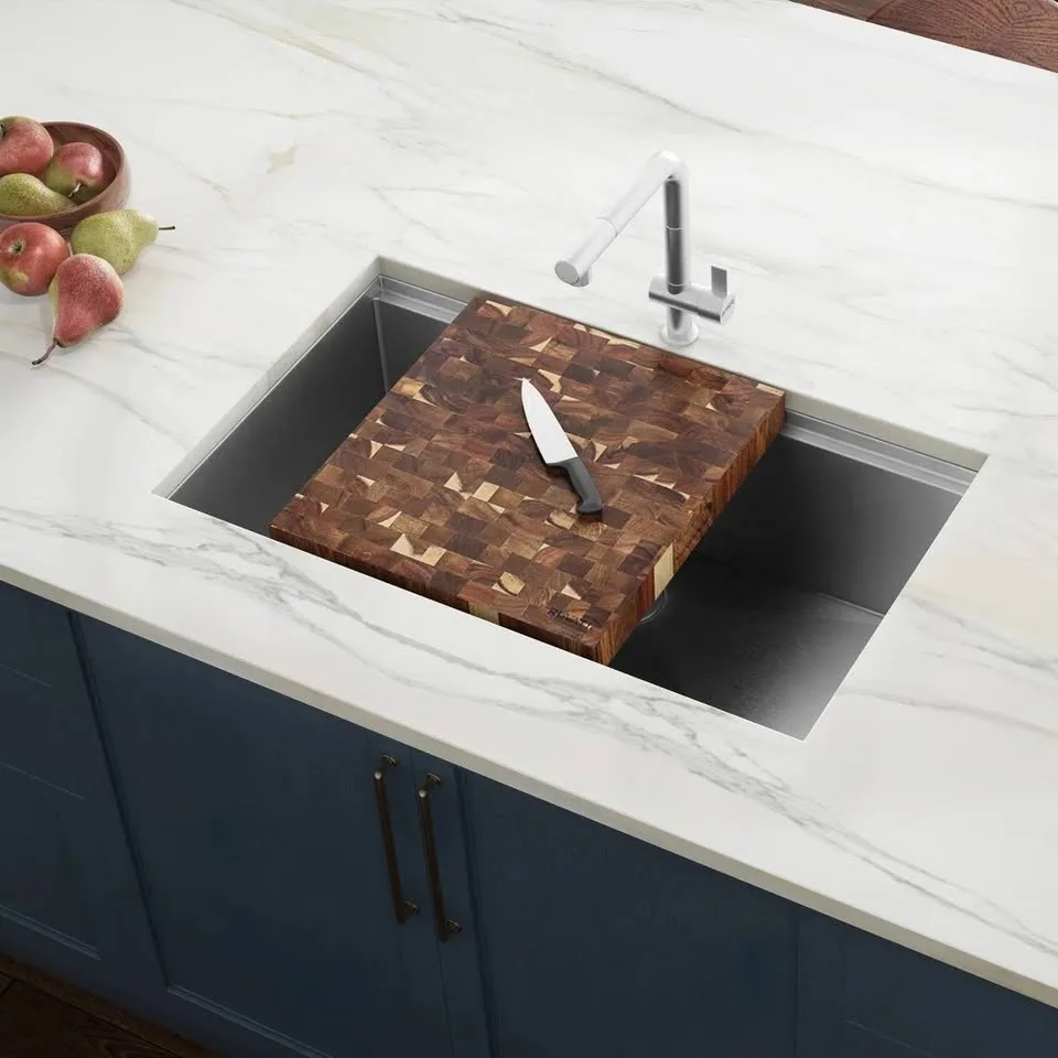 Ruvati 17” x 16” x 2” End-Grain Acacia Butcher Block – NEW - photo 2