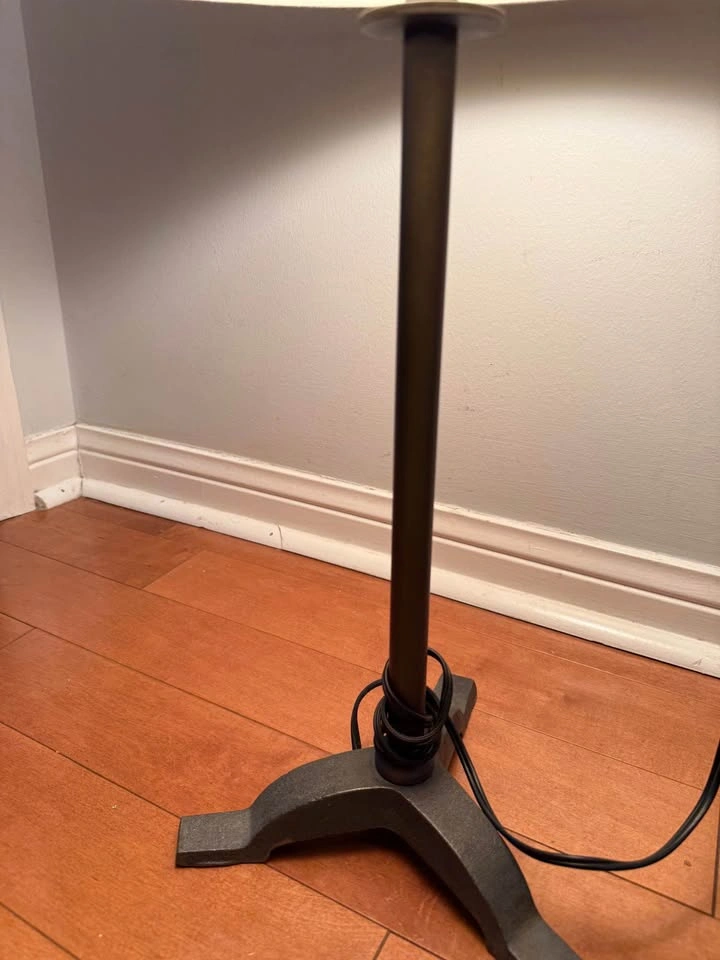 Vintage Tripod Floor Lamp - photo 2