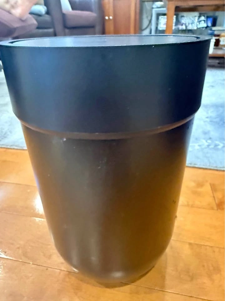 Umbra Touch Small 1.6-Gallon Trash Can