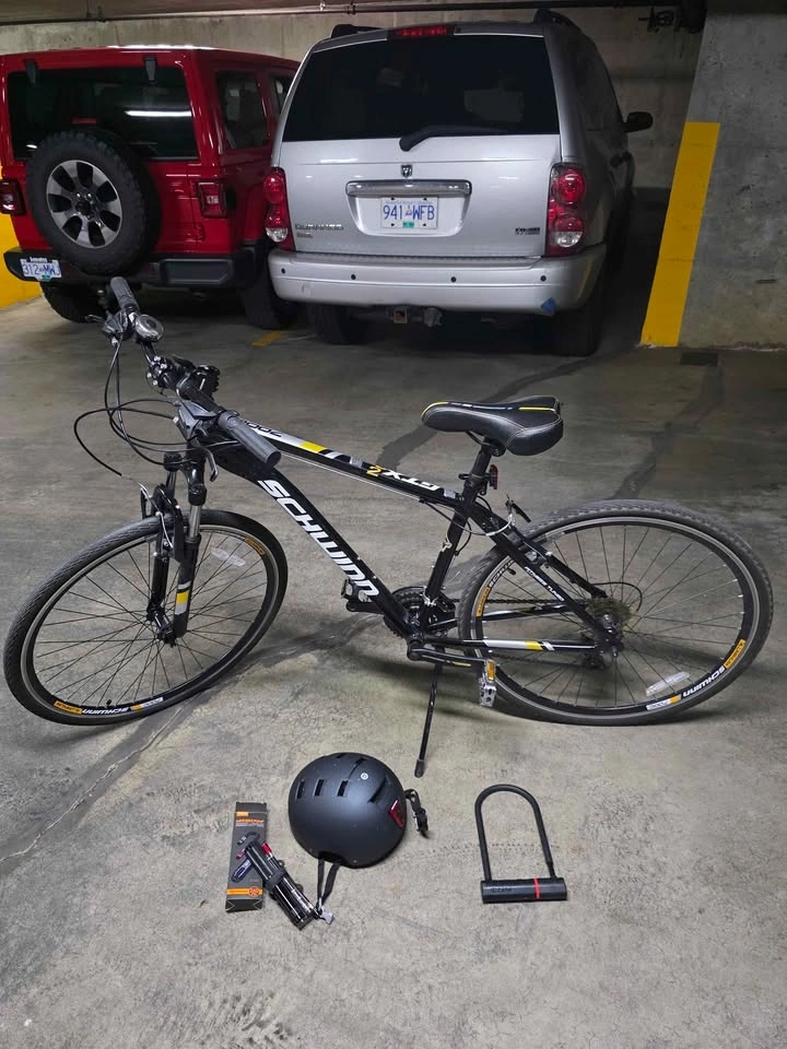 Schwinn GTX2 hybrid bike - photo 3