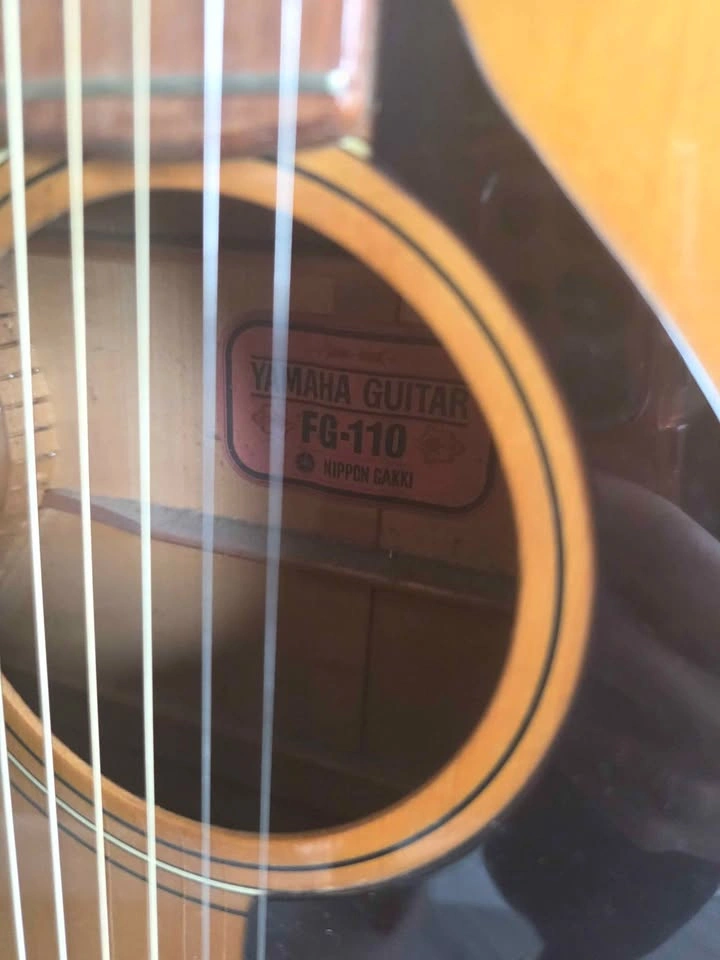 Yamaha FG-110 vintage acoustic guitar - photo 2