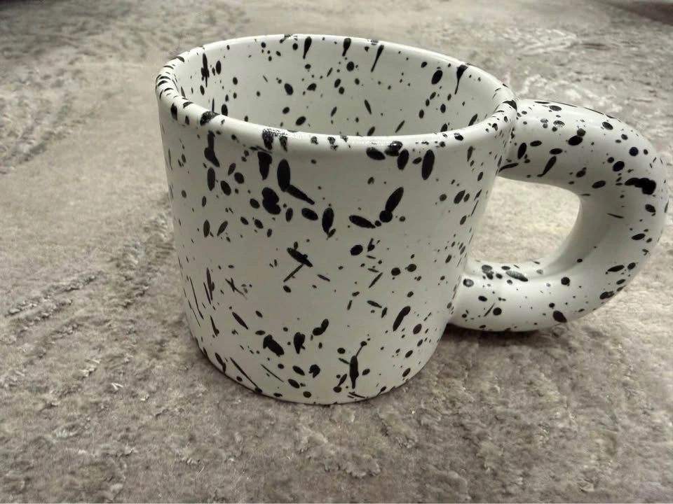 Ceramic Black and White Splatter Mug with Chunky Handle - photo 2