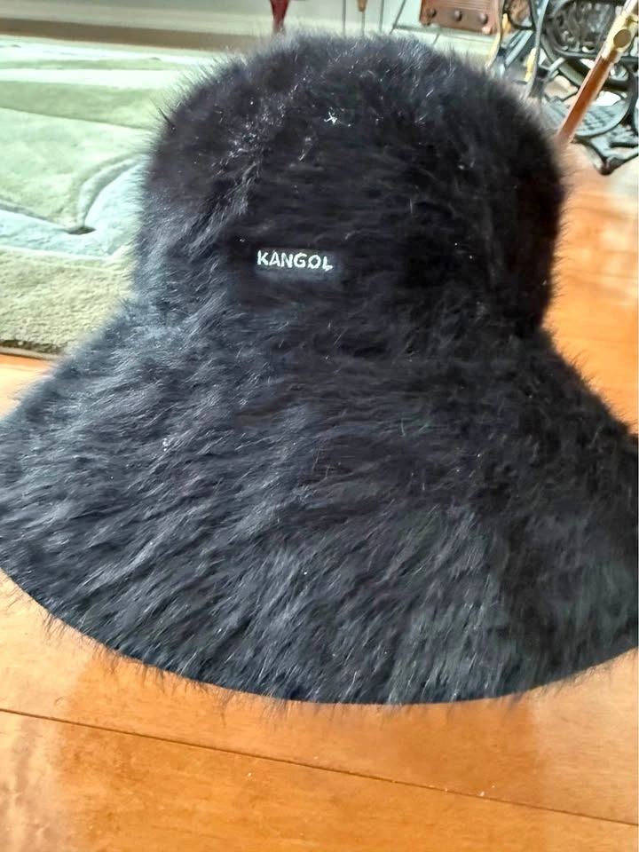 Kangol Black Wool Beret
