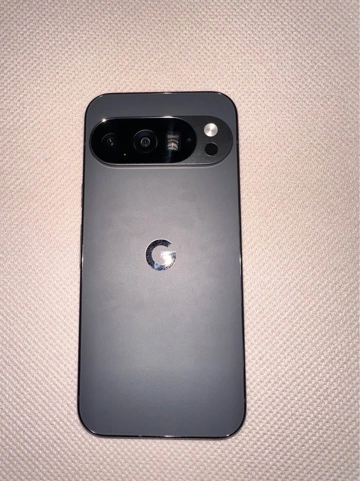 Google Pixel 10 Pro - photo 5