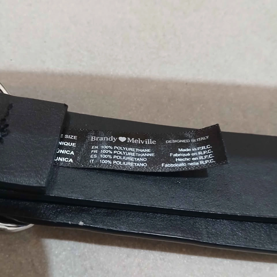 Brandy Melville Black Heart Buckle Belt - photo 2