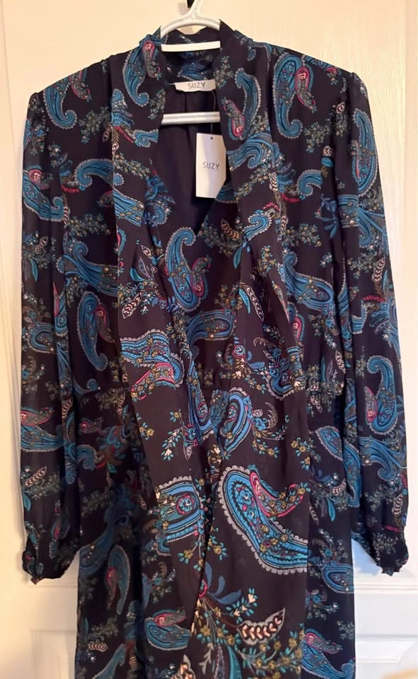 Suzy Shier dress, Size L - photo 2