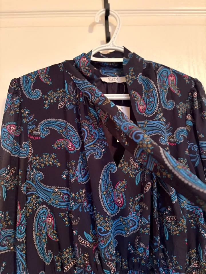 Suzy Shier dress, Size L - photo 3