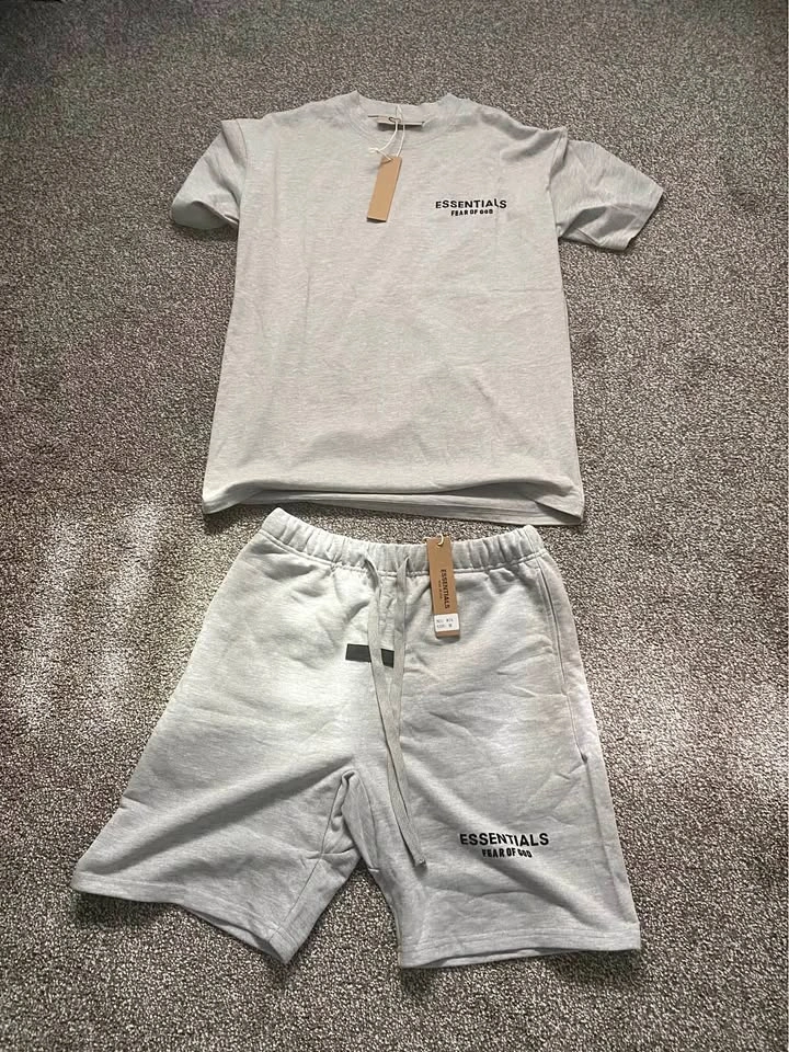 Essential shorts set size m