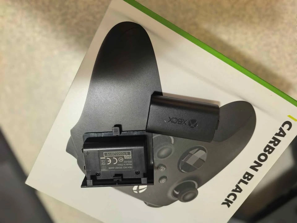 Xbox Wireless Controller Carbon Black - photo 3