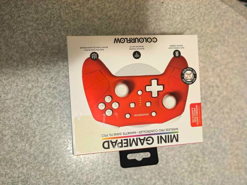 Biogenik Colourflow Mini Gamepad Wireless Pro Controller - photo 2