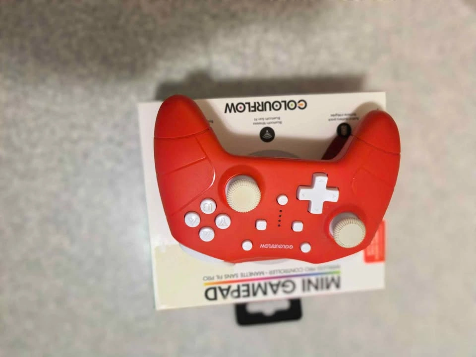 Biogenik Colourflow Mini Gamepad Wireless Pro Controller - photo 3