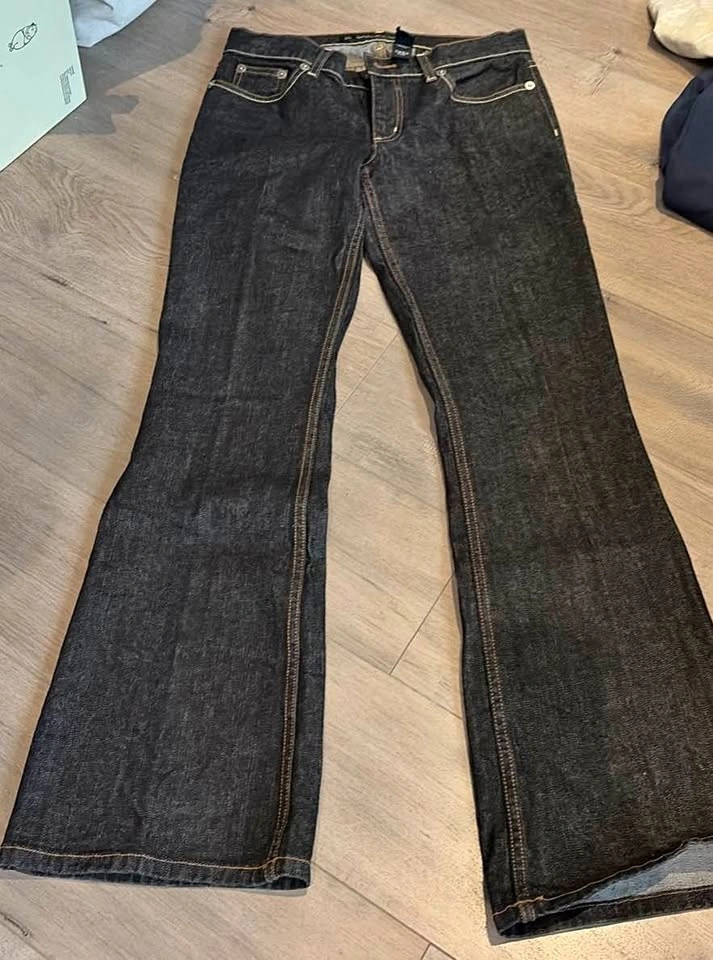 DKNY Jeans Times Square Flare Size 7R