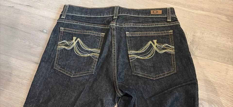 DKNY Jeans Times Square Flare Size 7R - photo 4