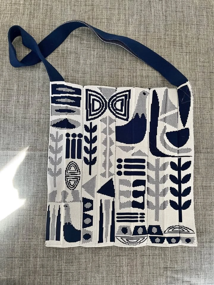 Stretchy fabric bag