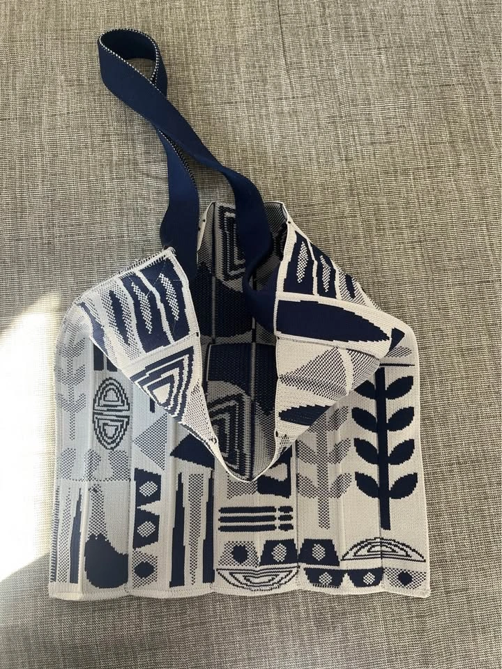 Stretchy fabric bag - photo 2