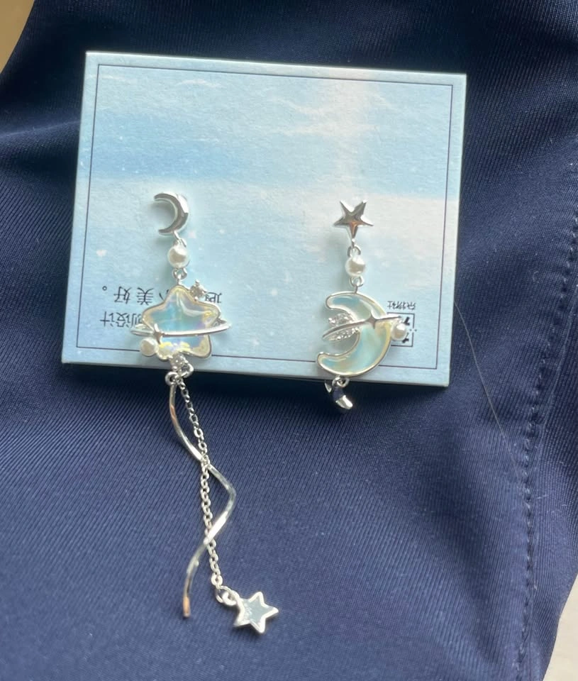 Star and Moon silver dangling earrings