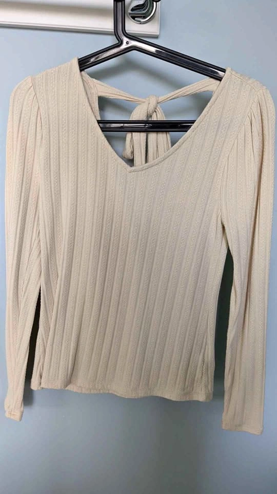 Beige long sleeve size xs