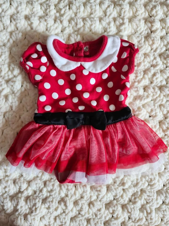 Size 3-6m Disney Minnie Mouse onesie