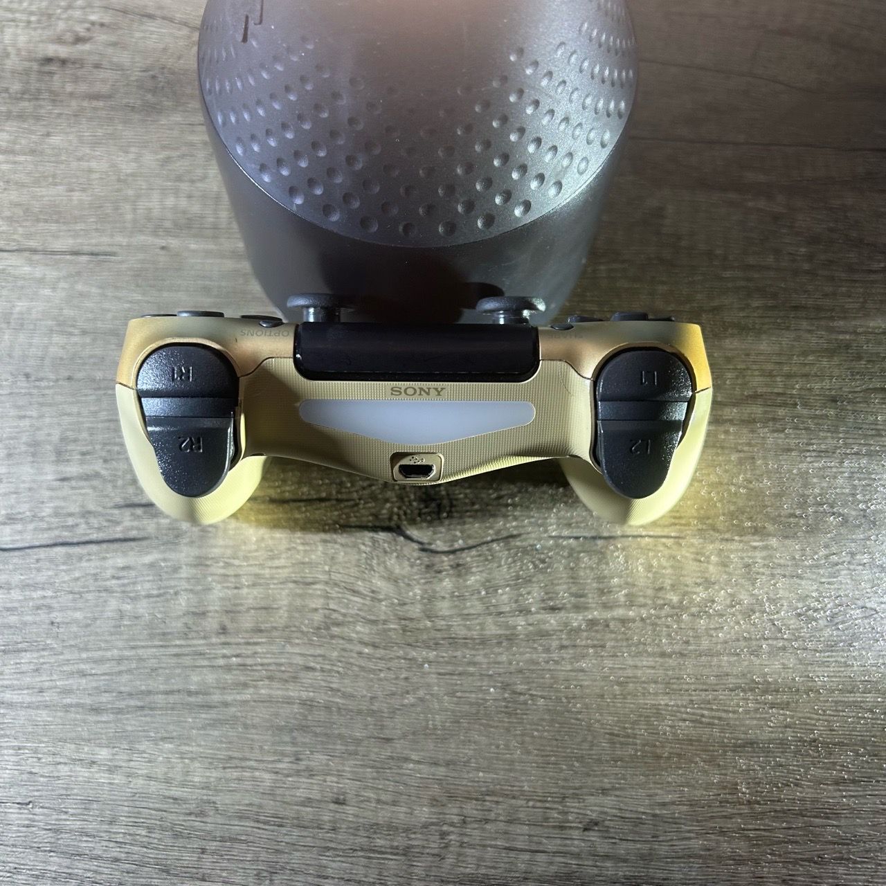 Sony DualShock 4 Wireless PS4 Controller w/ Touchpad - Gold - photo 3