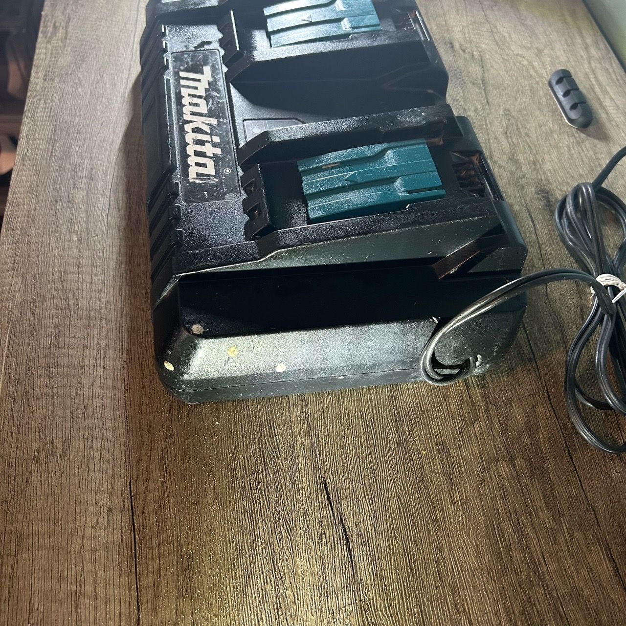 Makita 18V Lithium Ion Dual Port Rapid Optimum Charger - photo 3