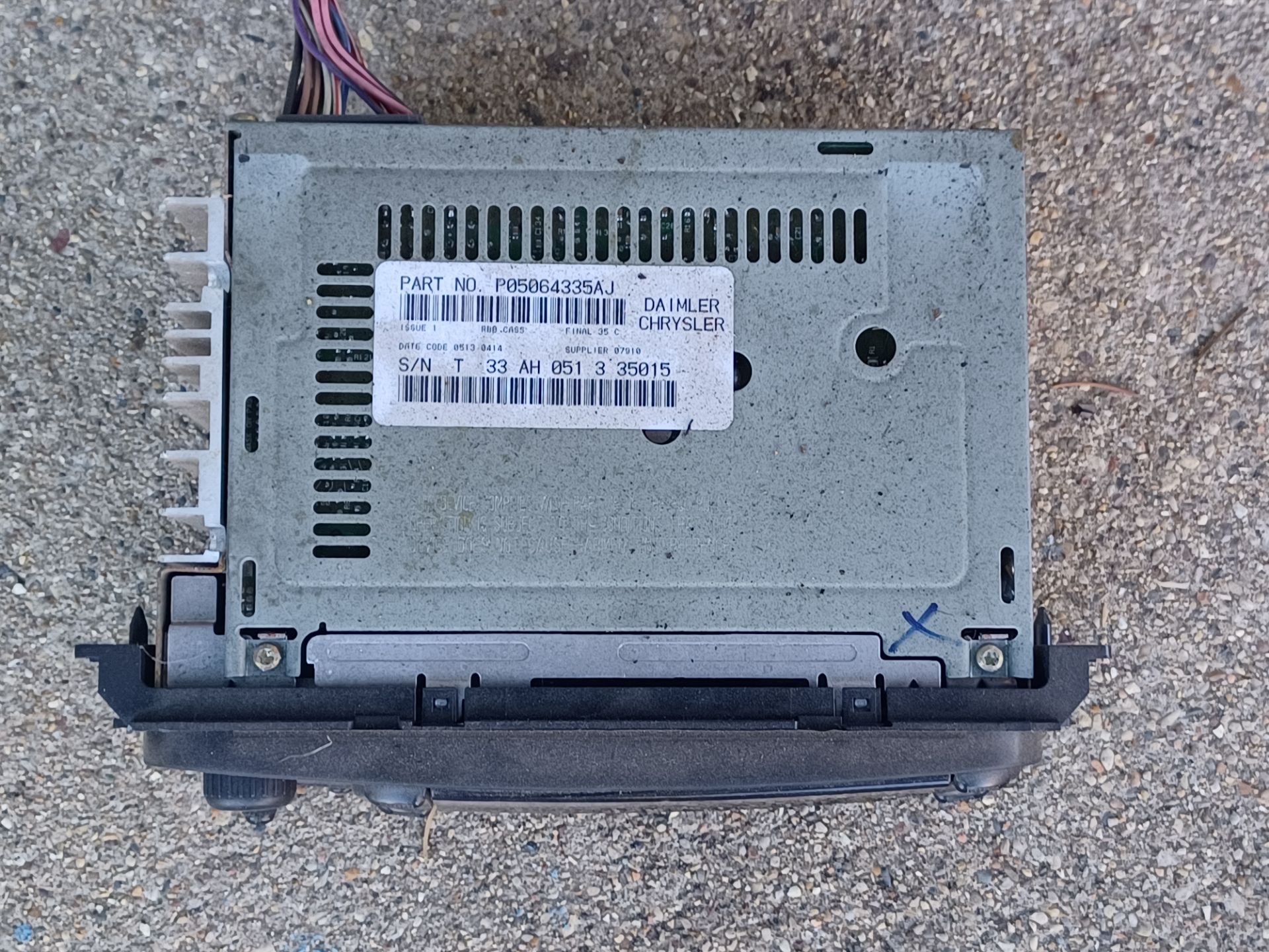 2003 Dodge Dakota OEM Factory Radio CD Player - photo 4