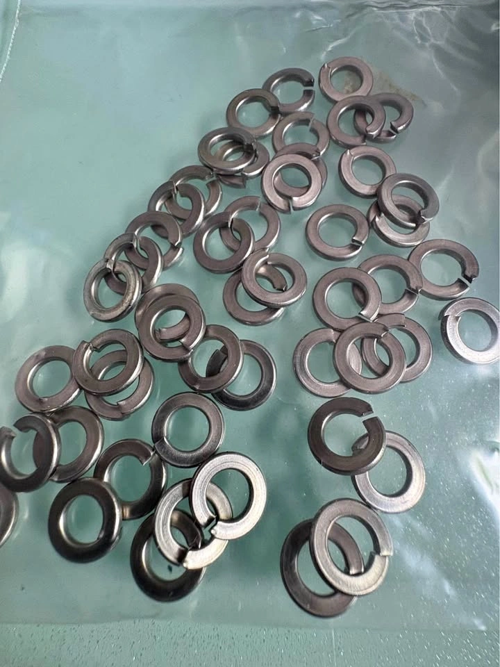 Stainless Steel Split Lock Washers 50pcs. 5cm